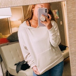 precious AMERICAN EAGLE NWOT hooded sweater⭐️💛